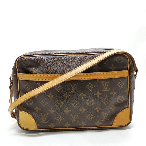 Authentic Louis Vuitton Trocadero 30 Brown Monogram Crossbody Bag mon780-110925 - Picture 1 of 16